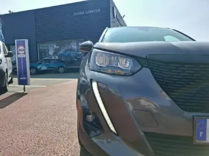 Photo 15 Peugeot 2008  PureTech 100 S&S BVM6