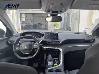 Photo 7 Peugeot 3008  Puretech 130ch S&S EAT8