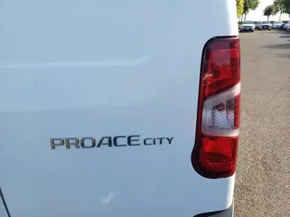 Photo 16 Toyota Proace  CITY LONG 1.5L 130 D-4D BVA8