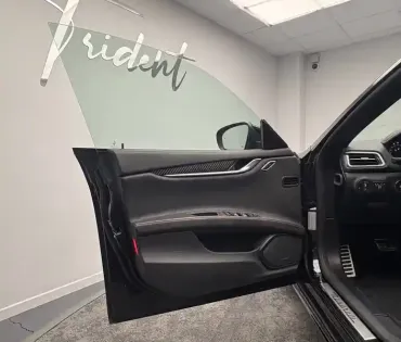 Photo 12 Maserati Ghibli  V8 580 ch