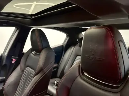 Photo 10 Maserati Ghibli  V8 580 ch