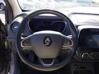 Photo 10 Renault Captur  TCe 130 FAP