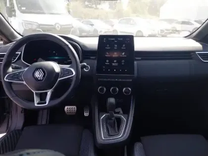 Photo 9 Renault Clio  E-Tech full hybrid 145