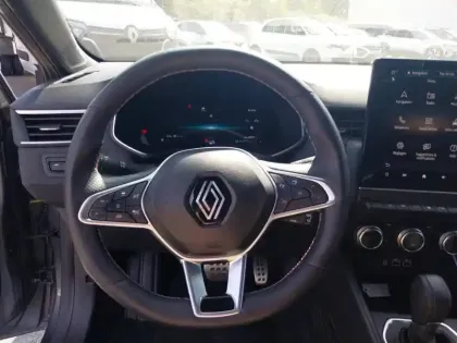 Photo 10 Renault Clio  E-Tech full hybrid 145