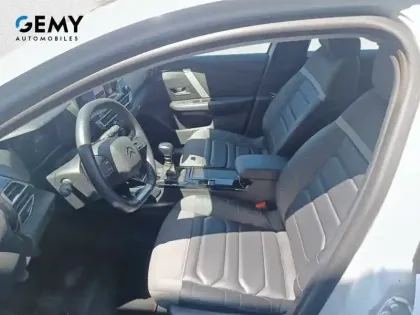 Photo 8 Citroën C4  PureTech 130 BVM6