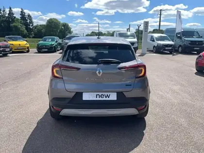 Photo 14 Renault Captur  E-Tech full hybrid 145