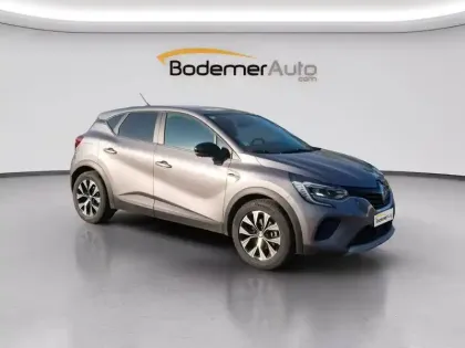 Photo 30 Renault Captur  E-Tech full hybrid 145