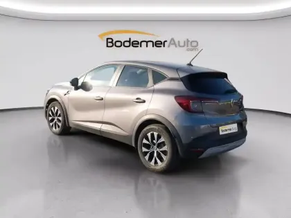 Photo 26 Renault Captur  E-Tech full hybrid 145