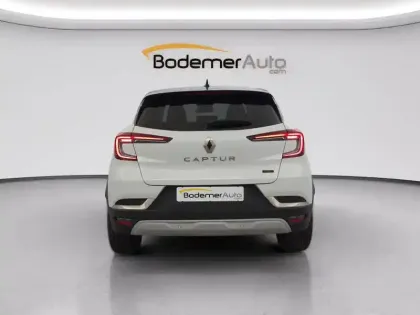 Photo 204 Renault Captur  E-Tech full hybrid 145