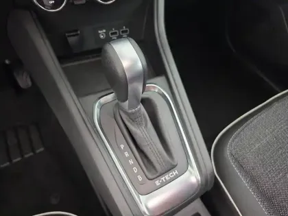 Photo 345 Renault Captur  E-Tech full hybrid 145