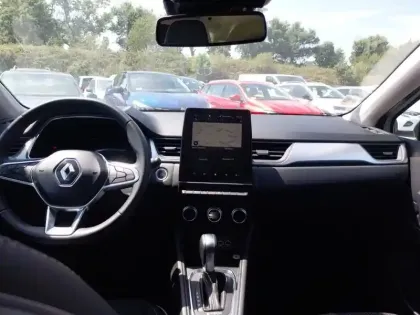 Photo 9 Renault Captur  E-Tech full hybrid 145