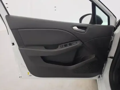 Photo 41 Renault Clio  E-Tech full hybrid 145 ch GSR2