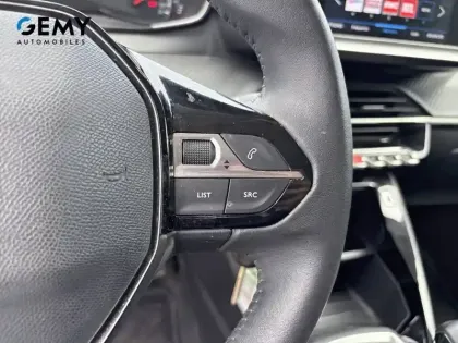 Photo 13 Peugeot 208  PureTech 75 S&S BVM5