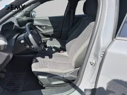 Photo 8 Peugeot 2008  PureTech 100 S&S BVM6