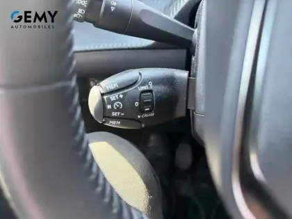 Photo 13 Peugeot 2008  PureTech 100 S&S BVM6