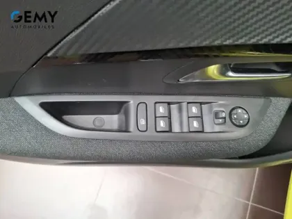 Photo 12 Peugeot 208  Hybrid 110 e-DCS6