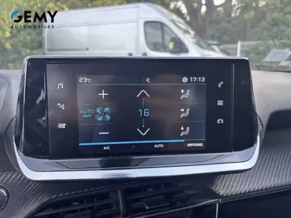 Photo 12 Peugeot 2008  PureTech 100 S&S BVM6