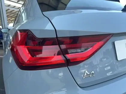 Photo 8 Audi A1  Sportback 25 TFSI 95 ch BVM5