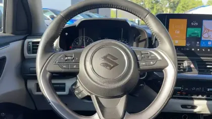Photo 15 Suzuki Swift  1.2 Dualjet Hybrid CVT