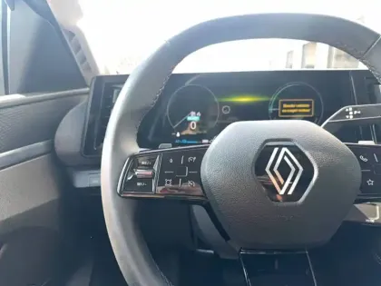 Photo 23 Renault Megane  E-Tech EV60 130ch super charge