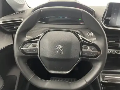 Photo 22 Peugeot 208  Electrique 50 kWh 136ch