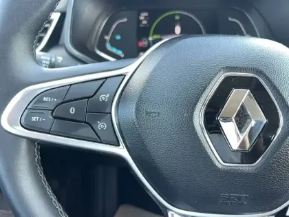 Photo 26 Renault Clio  E-Tech full hybrid 145