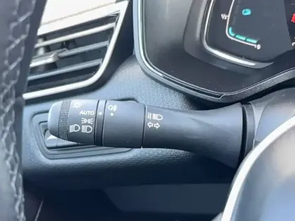 Photo 30 Renault Clio  E-Tech full hybrid 145