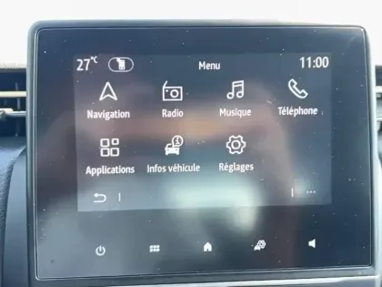 Photo 33 Renault Clio  E-Tech full hybrid 145