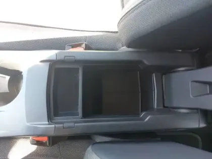 Photo 31 Peugeot 2008  PureTech 130 S&S BVM6