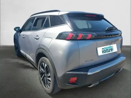 Photo 6 Peugeot 2008  PureTech 130 S&S BVM6