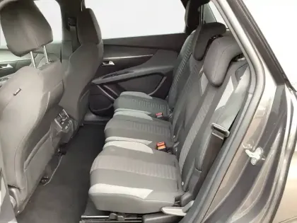 Photo 11 Peugeot 5008  PureTech 130ch S&S EAT8