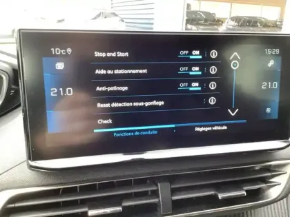 Photo 17 Peugeot 5008  PureTech 130ch S&S EAT8