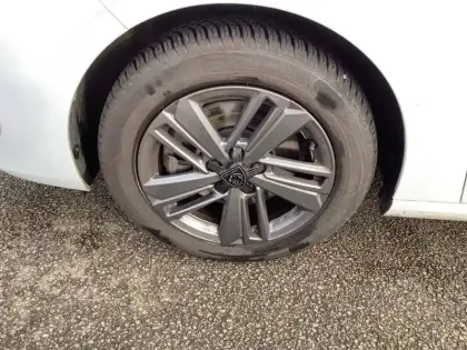 Photo 12 Peugeot 308  SW PureTech 130ch S&S BVM6