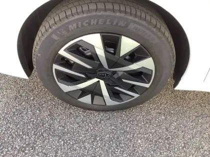 Photo 12 Peugeot 208  Hybrid 110 e-DCS6