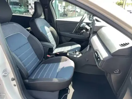 Photo 10 Dacia Jogger  ECO-G 120 auto 7 pl