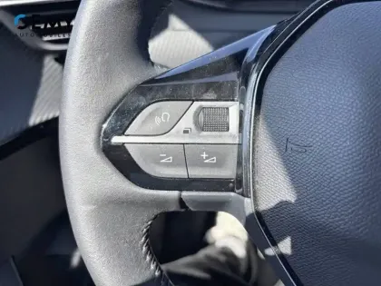 Photo 17 Peugeot 208  100 S&S BVM6