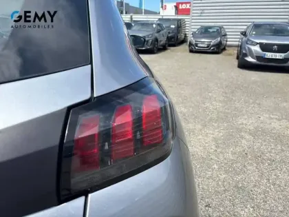 Photo 20 Peugeot 208  PureTech 75 S&S BVM5