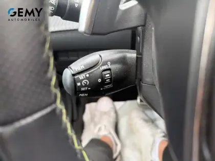 Photo 13 Peugeot 2008  Hybrid 145 e-DCS6