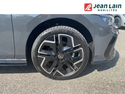 Photo 8 Volkswagen Golf  1.5 eTSI EVO2 150 DSG7