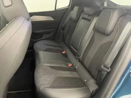 Photo 14 Peugeot 408  Hybrid 145 e-DCS6