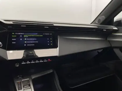 Photo 59 Peugeot 408  Hybrid 145 e-DCS6