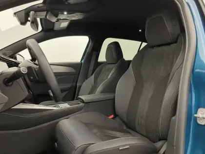 Photo 48 Peugeot 408  Hybrid 145 e-DCS6