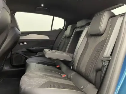 Photo 49 Peugeot 408  Hybrid 145 e-DCS6