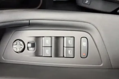 Photo 22 Peugeot 508  SW Hybrid 225 e-EAT8