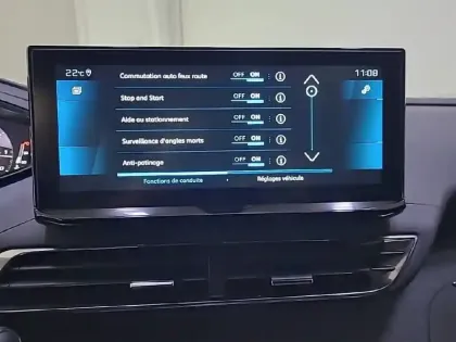Photo 43 Peugeot 3008  BlueHDi 130ch S&S EAT8