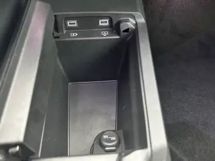 Photo 50 Peugeot 3008  Hybrid 145 e-DCS6