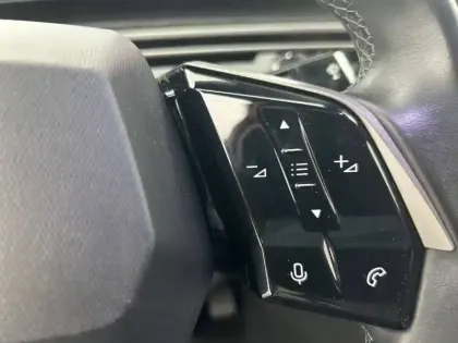 Photo 42 Peugeot 3008  Hybrid 145 e-DCS6