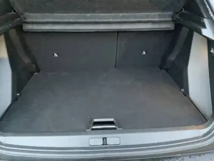 Photo 5 Peugeot 2008  Hybrid 136 e-DCS6