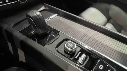 Photo 16 Volvo XC60  T6 Recharge AWD 253 ch + 87 ch Geartronic 8
