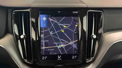 Photo 7 Volvo XC60  T6 Recharge AWD 253 ch + 87 ch Geartronic 8